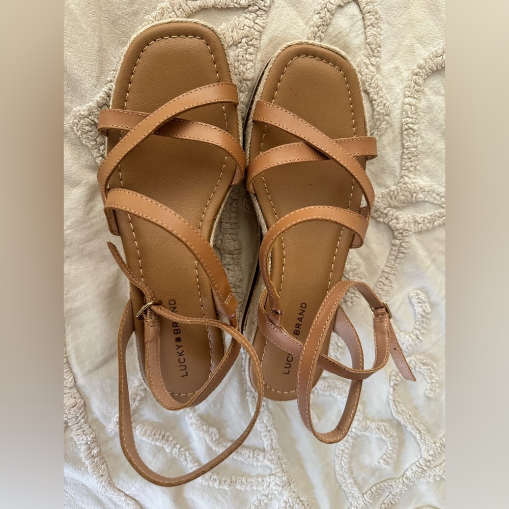 Lucky Brand leather espadrilles womens size 8M NEVER WORN.  Discontinued color!